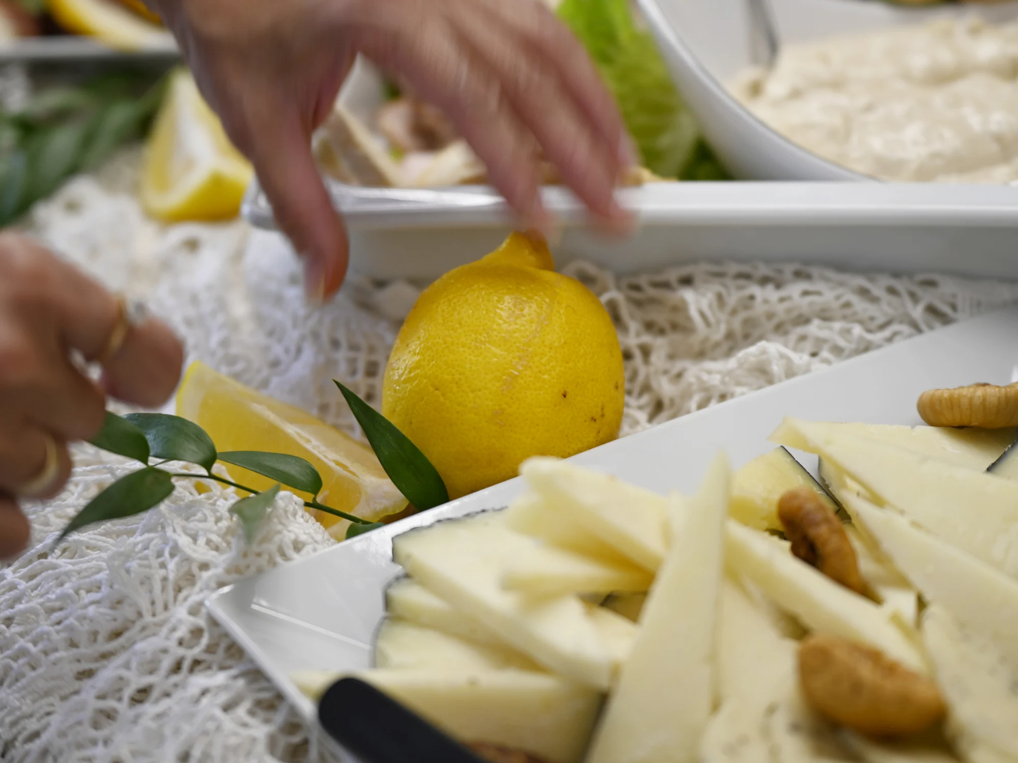 Jak Dobrać Menu Weselne: Praktyczne Porady i Inspiracje